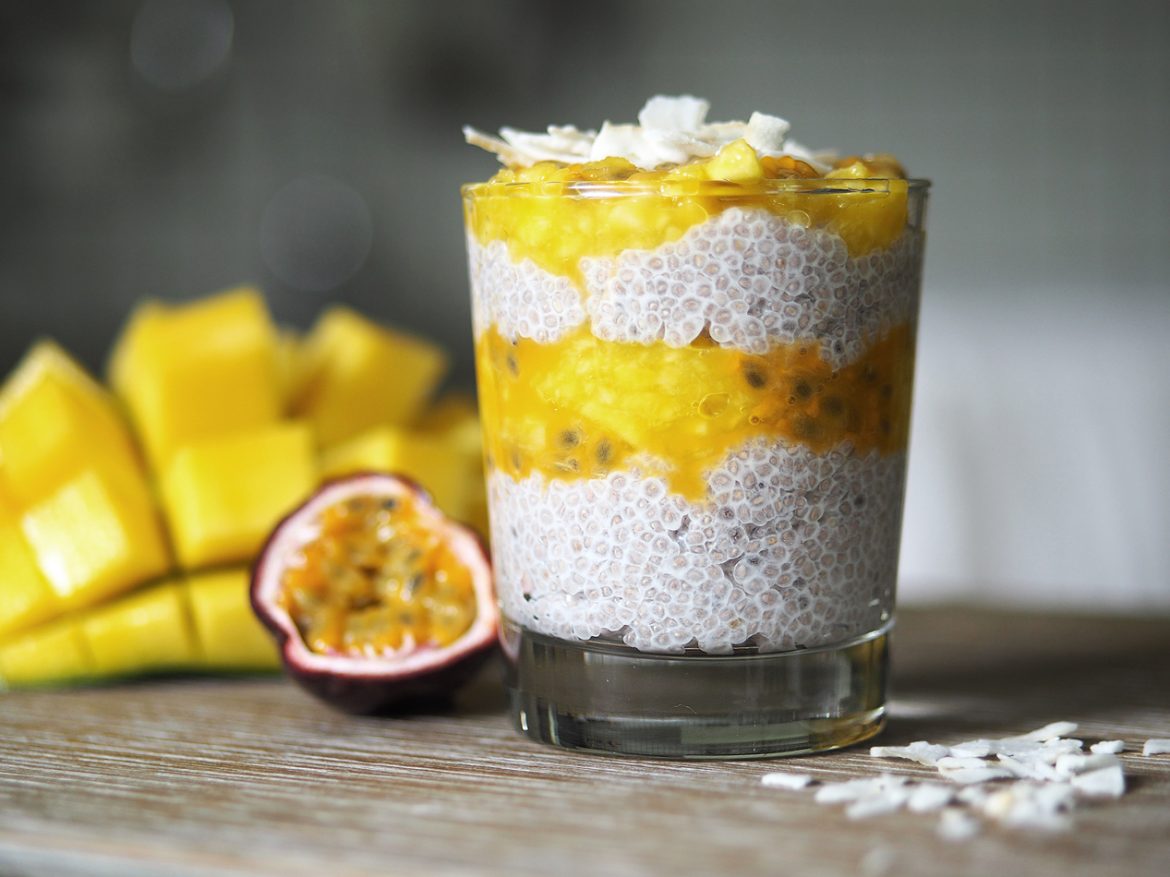 chiapudding med mango och passionsfrukt