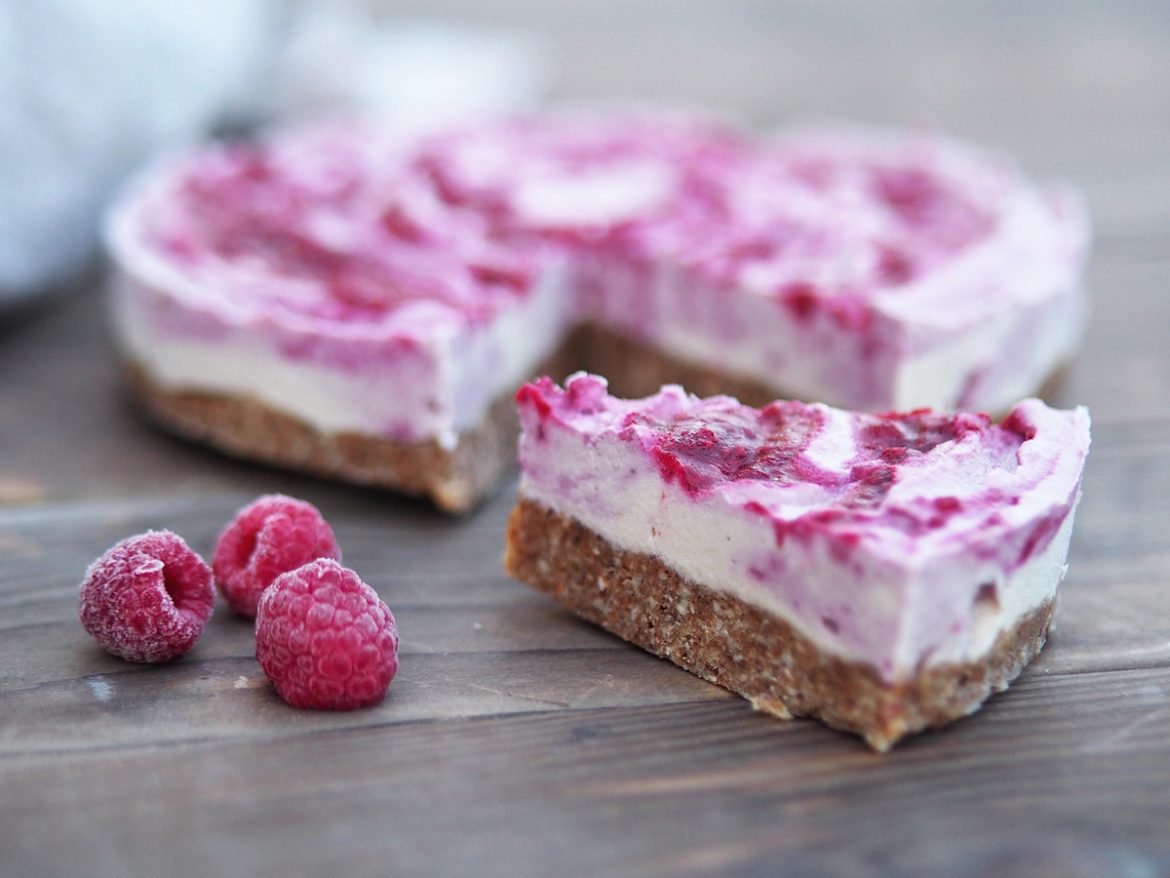 raw cheesecake hallon paleo vegan mjölkfritt Jordgubbscheesecake - No bake