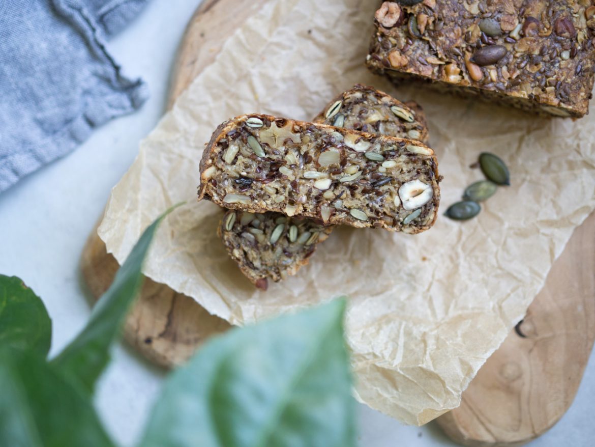 glutenfritt fröbröd med nötter glutenfritt bröd