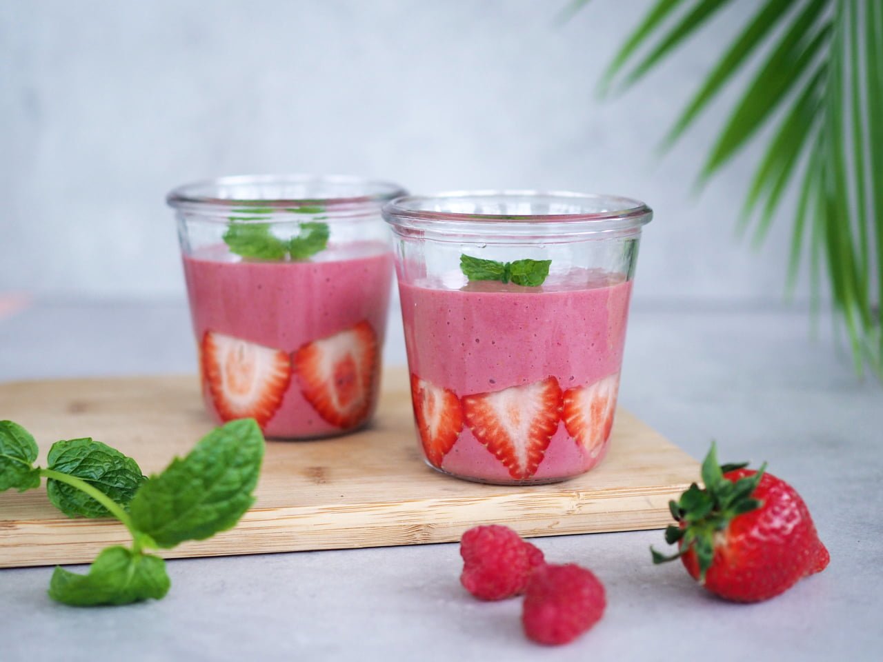 nyttig smoothie med jordgubbar